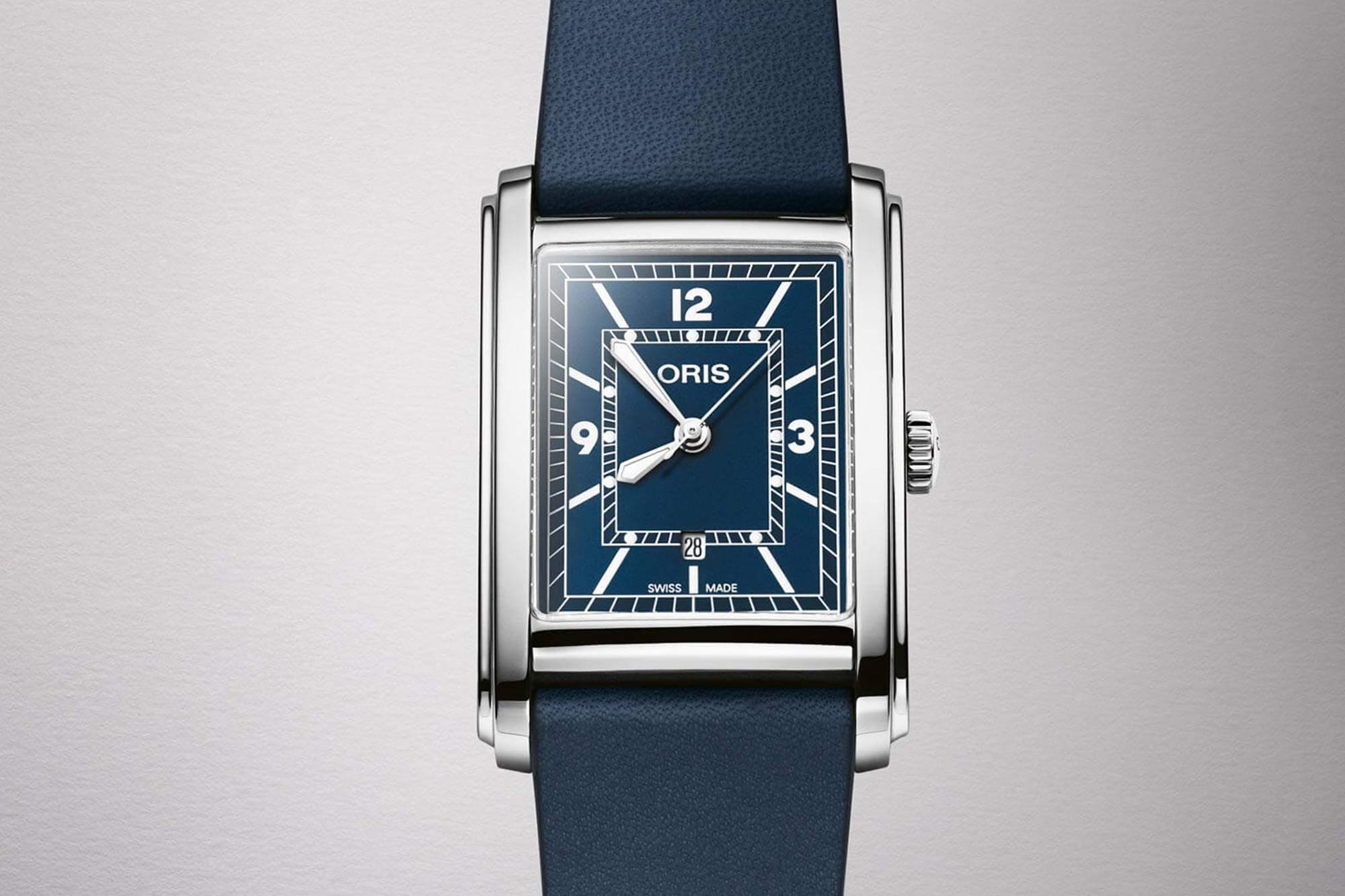 豪利时手表采用新矩形的装饰艺术风格